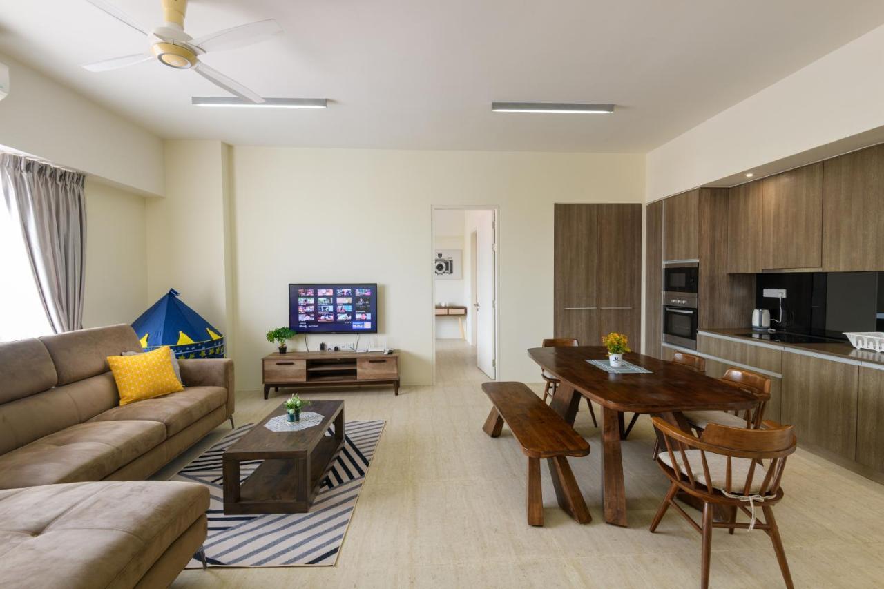 By The Sea Beach Front Apartment Batu Feringgi Buitenkant foto