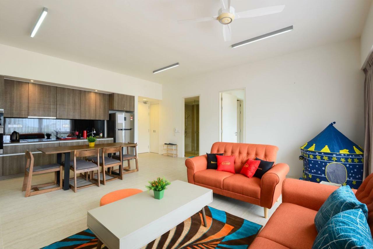 By The Sea Beach Front Apartment Batu Feringgi Buitenkant foto